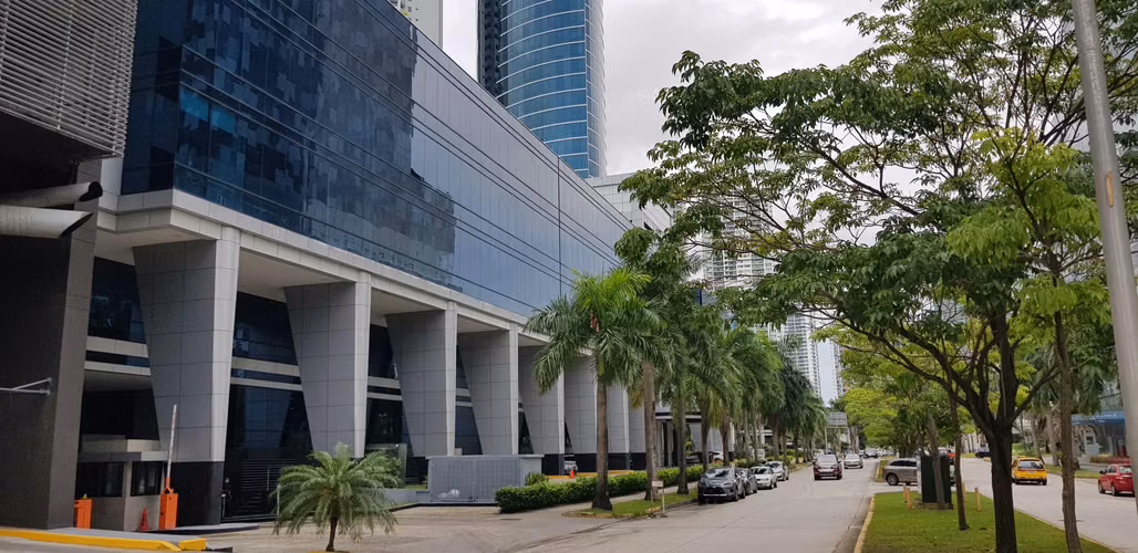 Alquiler de Oficina en Costa del Este, GMT (Solo Cliente Directo)