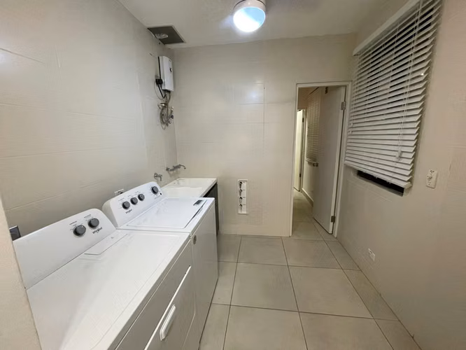 Apartamento en Clayton I 3 Rec I Linea Blanca I Con terraza y balcón