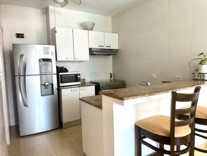 Avenida Balboa | P.H. Grand Bay Tower | 2Rec Amoblado ($1,200)