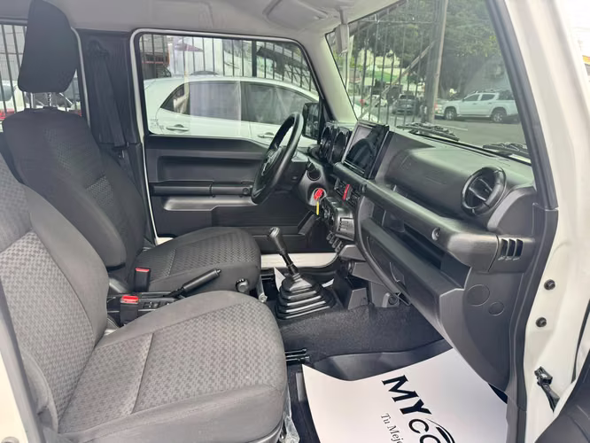 SUZUKI JIMNY 2026 5 PUERTAS 4X4 - Imagen 11