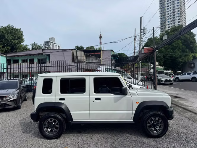 SUZUKI JIMNY 2026 5 PUERTAS 4X4 - Imagen 8