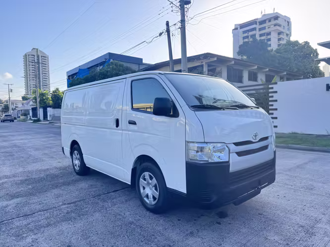 Toyota Hiace 2024 Panel