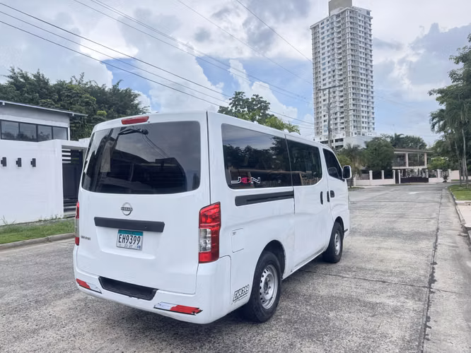 Nissan urvan 2024 - Imagen 4