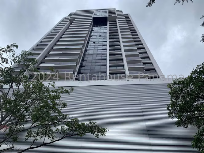 Se Vende Apartamento en El Cangrejo LA24-6619
