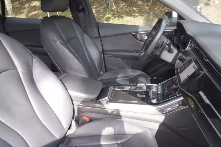 AUDI Q8 55 TFSI 2020 - Imagen 12
