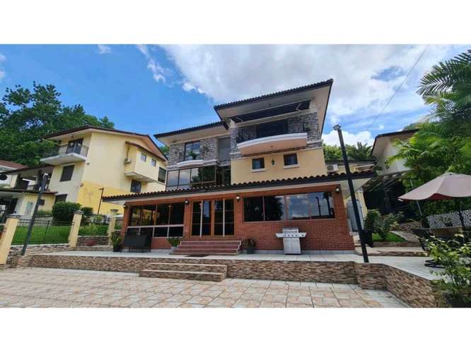 ALQUILER O VENTA CASA EN CAMINO DE CRUCES, CIUDAD DE PANAMÁ CP