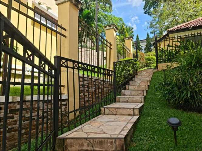 ALQUILER O VENTA CASA EN CAMINO DE CRUCES, CIUDAD DE PANAMÁ CP