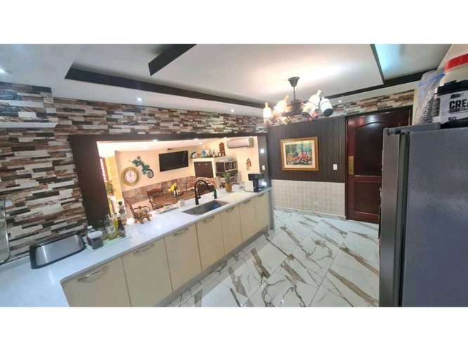 ALQUILER O VENTA CASA EN CAMINO DE CRUCES, CIUDAD DE PANAMÁ CP