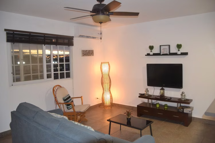  Beach House for Sale or Rent – El Higo, San Carlos, Panama