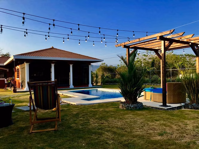 Linda  y completa casa en la Paz de Chame - Mesa de billar - Imagen 3