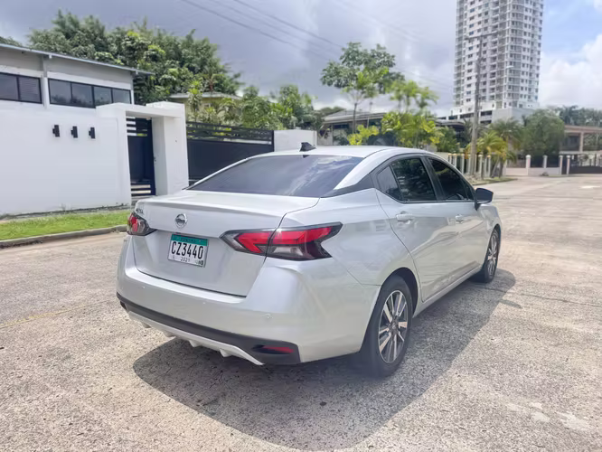 Nissan versa 2020 - Imagen 4