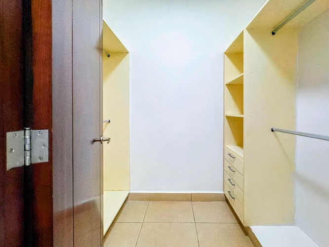Apartamento en Punta Pacifica I con balcón y vista a la ciudad - Imagen 11