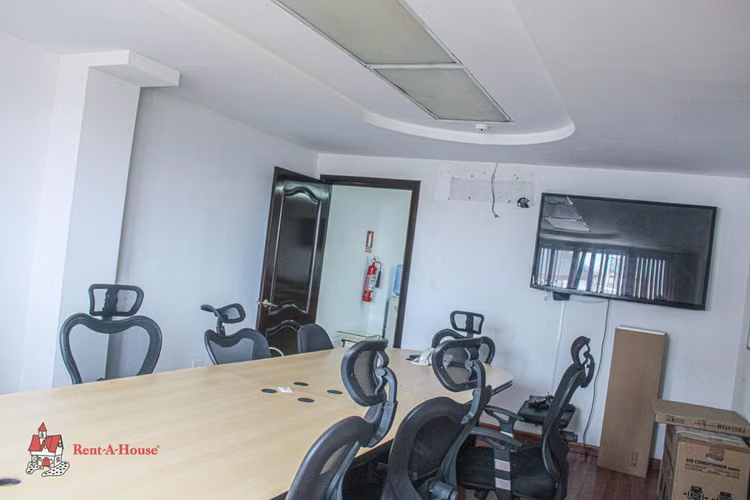 Galera de dos niveles en venta en Río Abajo - Imagen 13