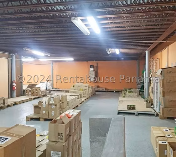 Venta de lote completo de 1,023 m²  en Rio Abajo