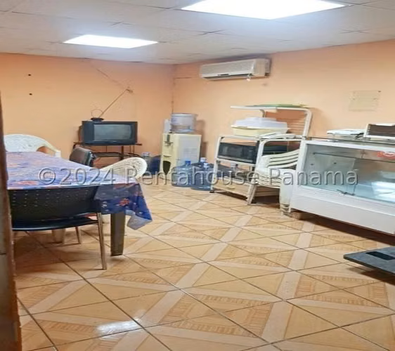 Venta de lote completo de 1,023 m²  en Rio Abajo