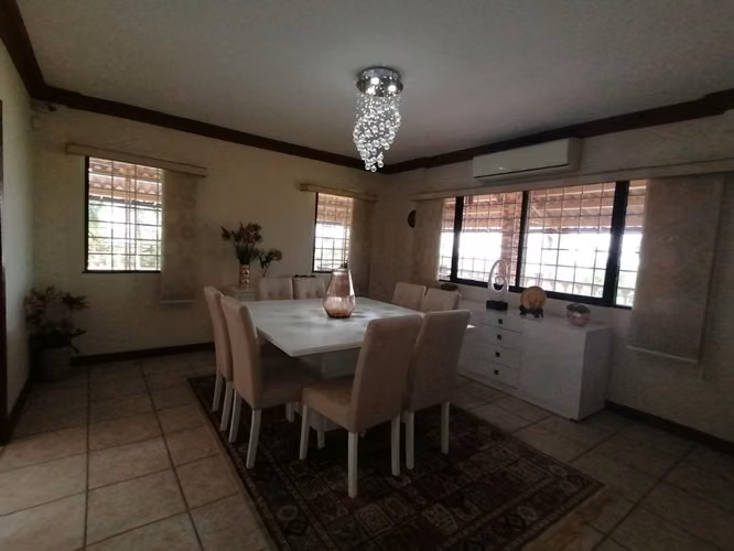 SE VENDE HERMOSA CASA EN VILLA LUCRE