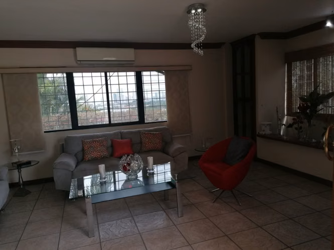 SE VENDE HERMOSA CASA EN VILLA LUCRE