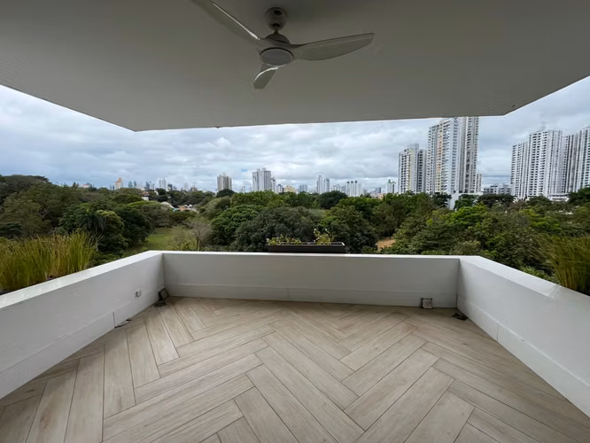 Vendo| P.h. Park One | Altos del Golf| Vista Panorámica | Acceso Parque Omar - Imagen 5