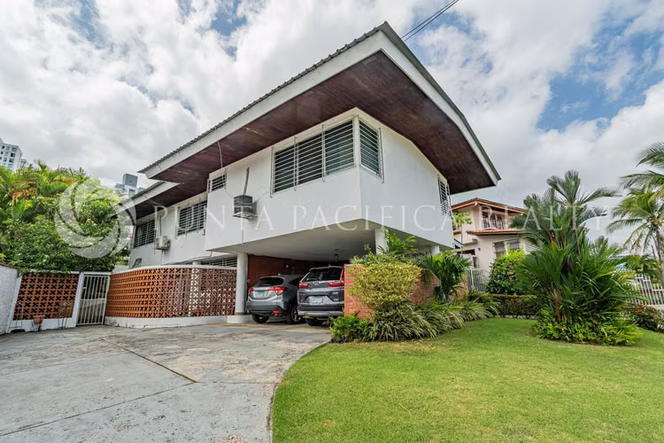 Casa en Altos del Golf | Se Vende | Terreno 1045 m2