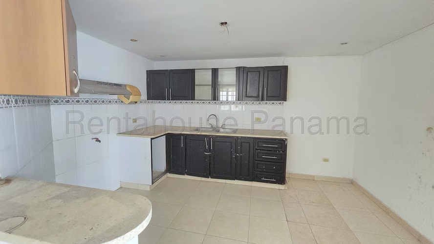 ¡Oportunidad de Inversión! Casa en Altos de Panamá 27PPM1198 - Imagen 7