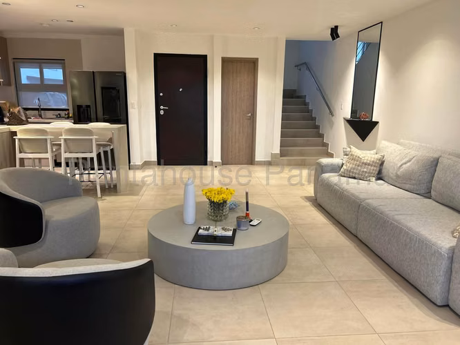 Espectacular Casa Remodelada en Costa Sur 27PPM1189 - Imagen 6