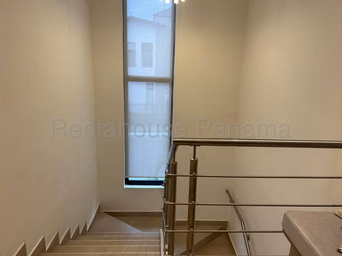 Espectacular Casa Remodelada en Costa Sur 27PPM1189 - Imagen 10