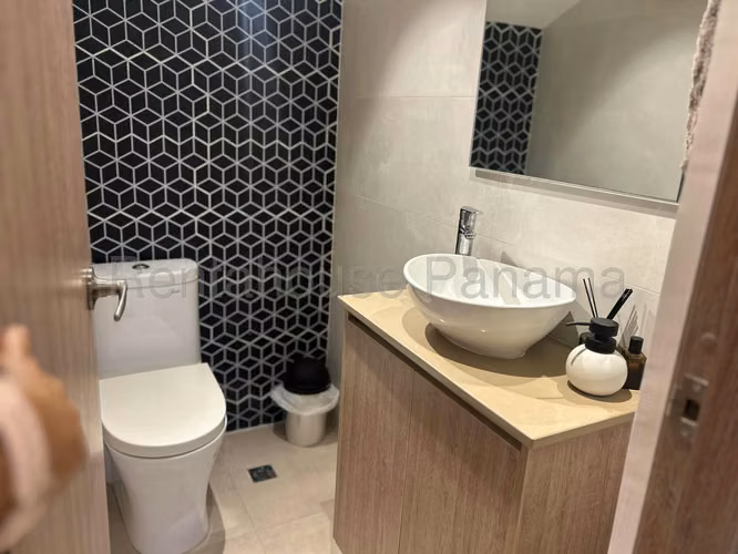 Espectacular Casa Remodelada en Costa Sur 27PPM1189 - Imagen 9
