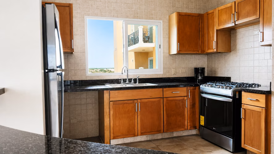 Amplio Apartamento con Vista al Campo de Golf en Alcázar, Coronado - Imagen 6
