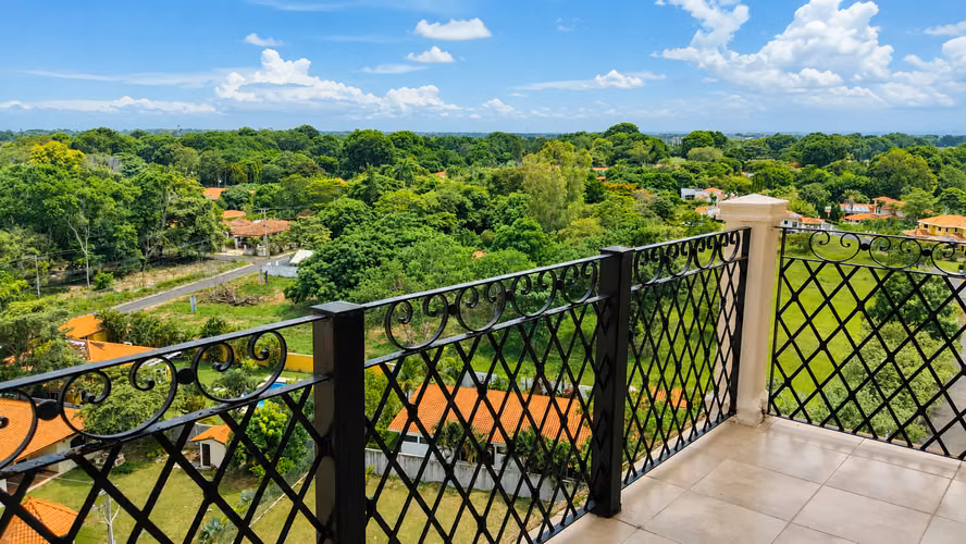 Amplio Apartamento con Vista al Campo de Golf en Alcázar, Coronado - Imagen 5