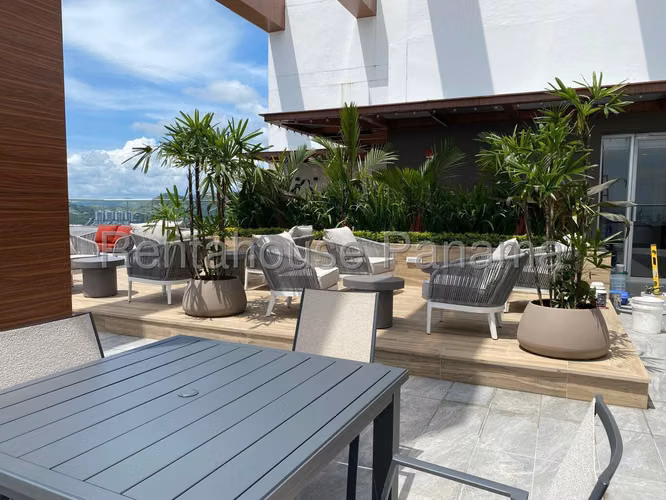 Greenwood Towers – 2 Rec – 2 Baños – Bajó de Precio - Imagen 12
