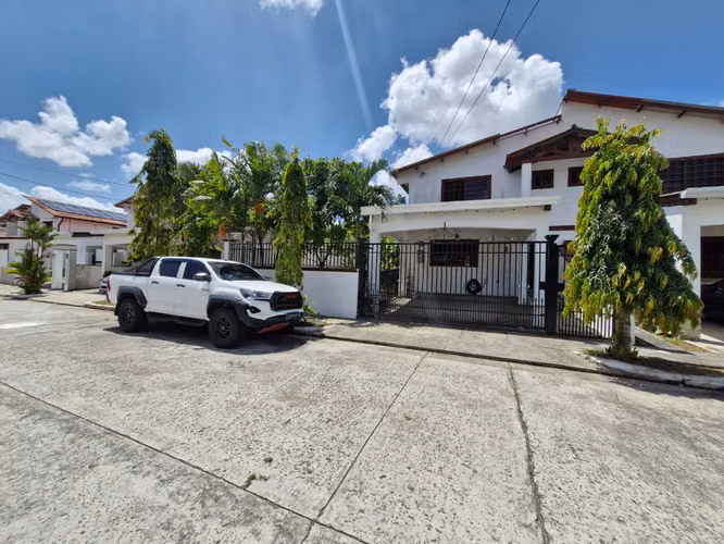 IS SOLD HOUSE AT THE SUMMITS, WITH SECURITY GARITA