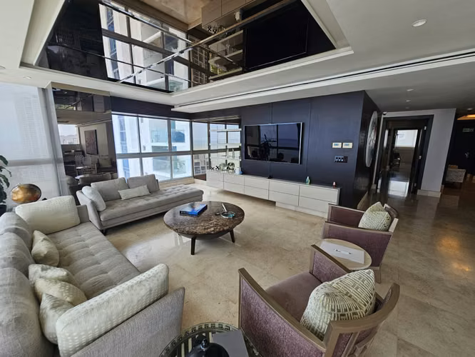 Apartamento en Coco del Mar I con amplia terraza y amplitud confort