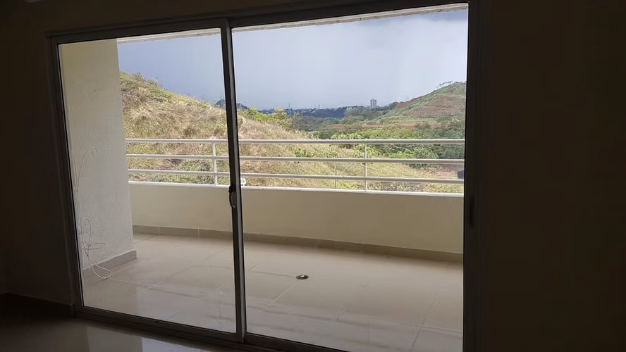 SE VENDE APARTAMENTO EN ALTAMIRA GARDENS - Imagen 2