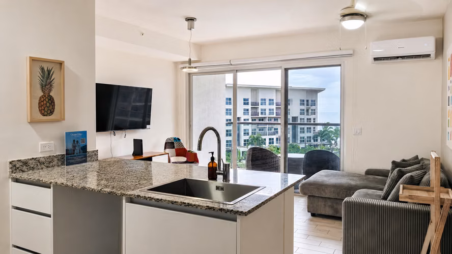 Apartamento de Playa de Dos Recámaras con Suite Lock Off en Playa Caracol - Imagen 5