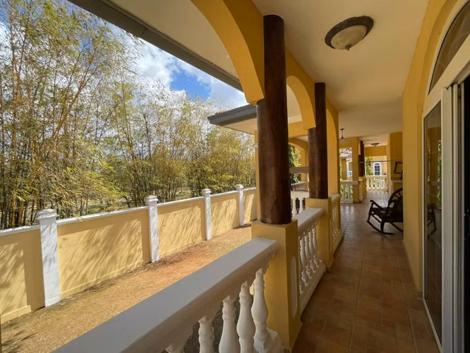 Casa en Ancon residencial privado I con terraza y amplio patio - Imagen 17