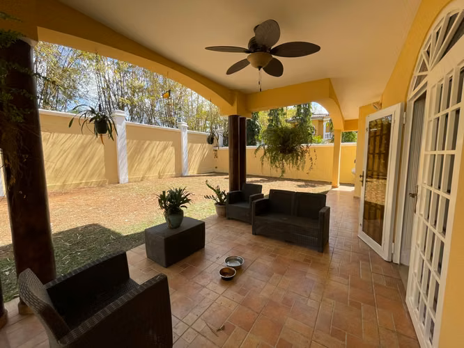Casa en Ancon residencial privado I con terraza y amplio patio - Imagen 15