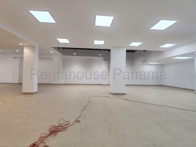 Local Comercial de 198m2 en Alquiler en Costa del Este 27PPM200 - Imagen 11