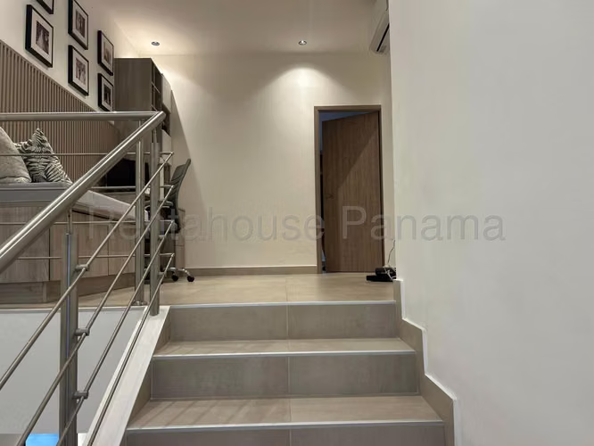 ¡Espectacular Casa Remodelada en Venta en Costa Linda!  GC - Imagen 10