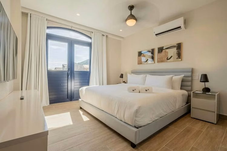 Apartamento en Casco Viejo I con balcón y terraza privada