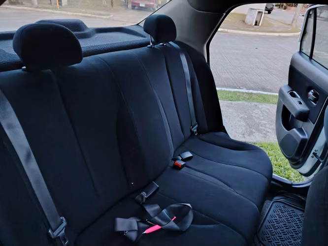 Se Vende Nissan Tiida - Imagen 7