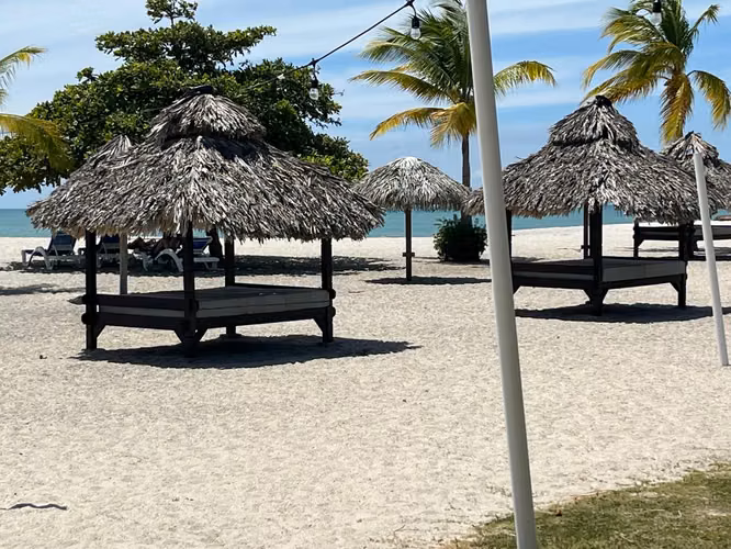 ACOGEDOR APARTAMENTO EN  NIKKI BEACH RESIDENCES - PLAYA BLANCA - Imagen 11