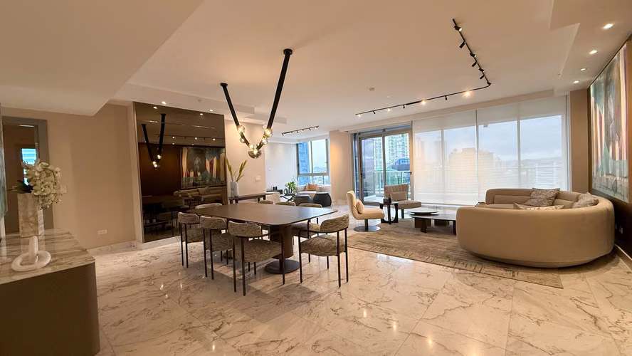 Apartamento de Lujo de 3 Recámaras en Venta en PH Regalia, Costa del Este