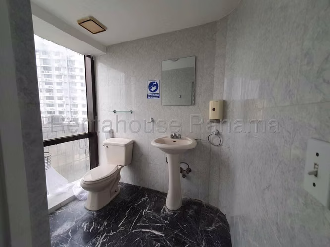 Alquiler Oficina Bellavista - YD - Imagen 17