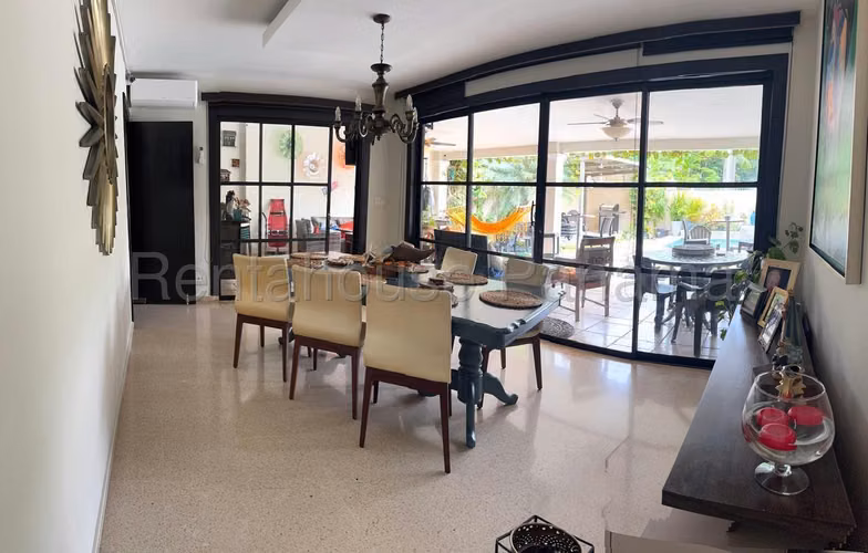 ¡Exclusiva Casa de Lujo en Alquiler en Las Perlas!  GC - Imagen 3