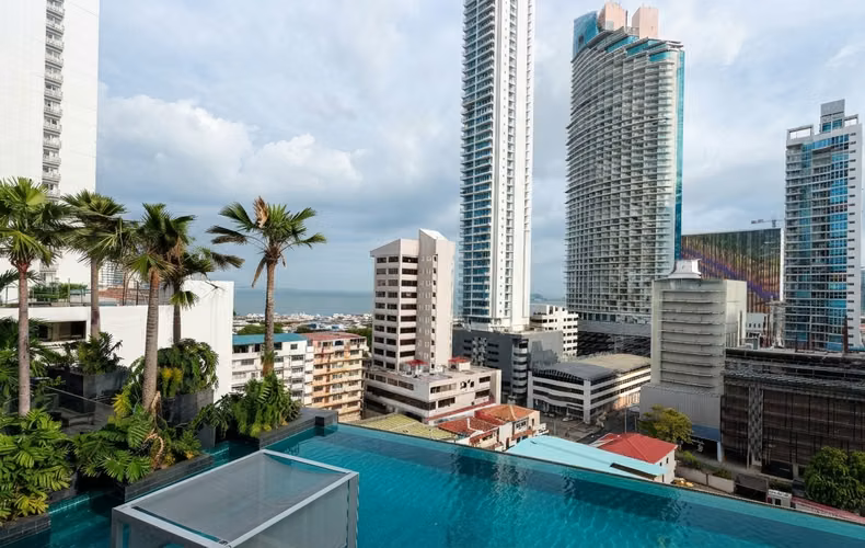 Apartamento en Bella Vista I con balcón y vista espectacular - Imagen 13