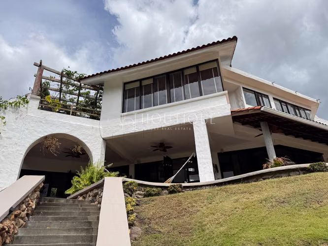 Venta de  Casa en Coronado – Frente al Río y Mar - Chame - Imagen 10