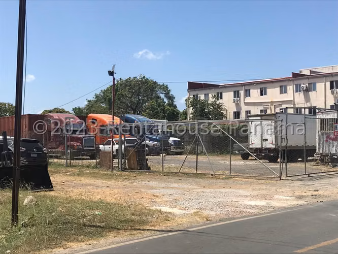 VENTA DE TERRENO EN CIUDAD RADIAL HQ