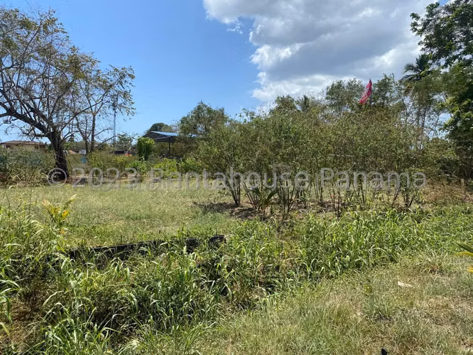 VENTA DE TERRENO EN CIUDAD RADIAL HQ