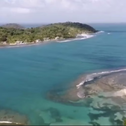 Terreno con cabañas de playa en La Guaira Colón - Imagen 13