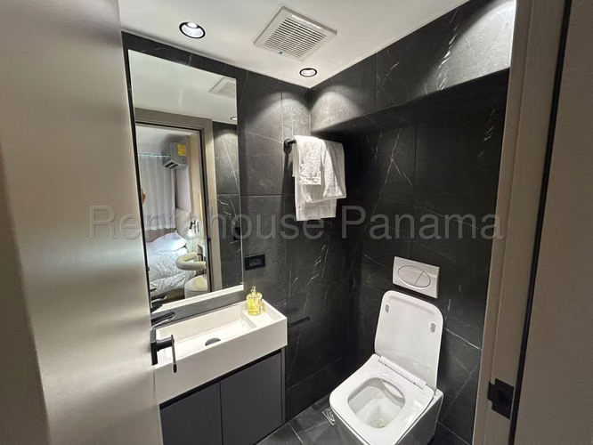 Apartamento tipo Loft en Venta en Coco del Mar SYH - Imagen 13